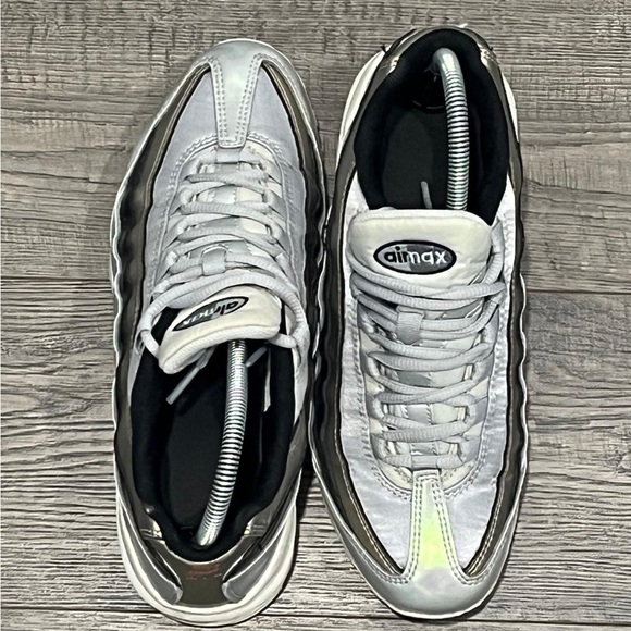 NIKE AIR MAX 95 BIG KIDS [SIZE 7Y/WOMENS 8.5] PLATINUM/RED BRONZE [AJ1899-001] - Picture 15 of 16